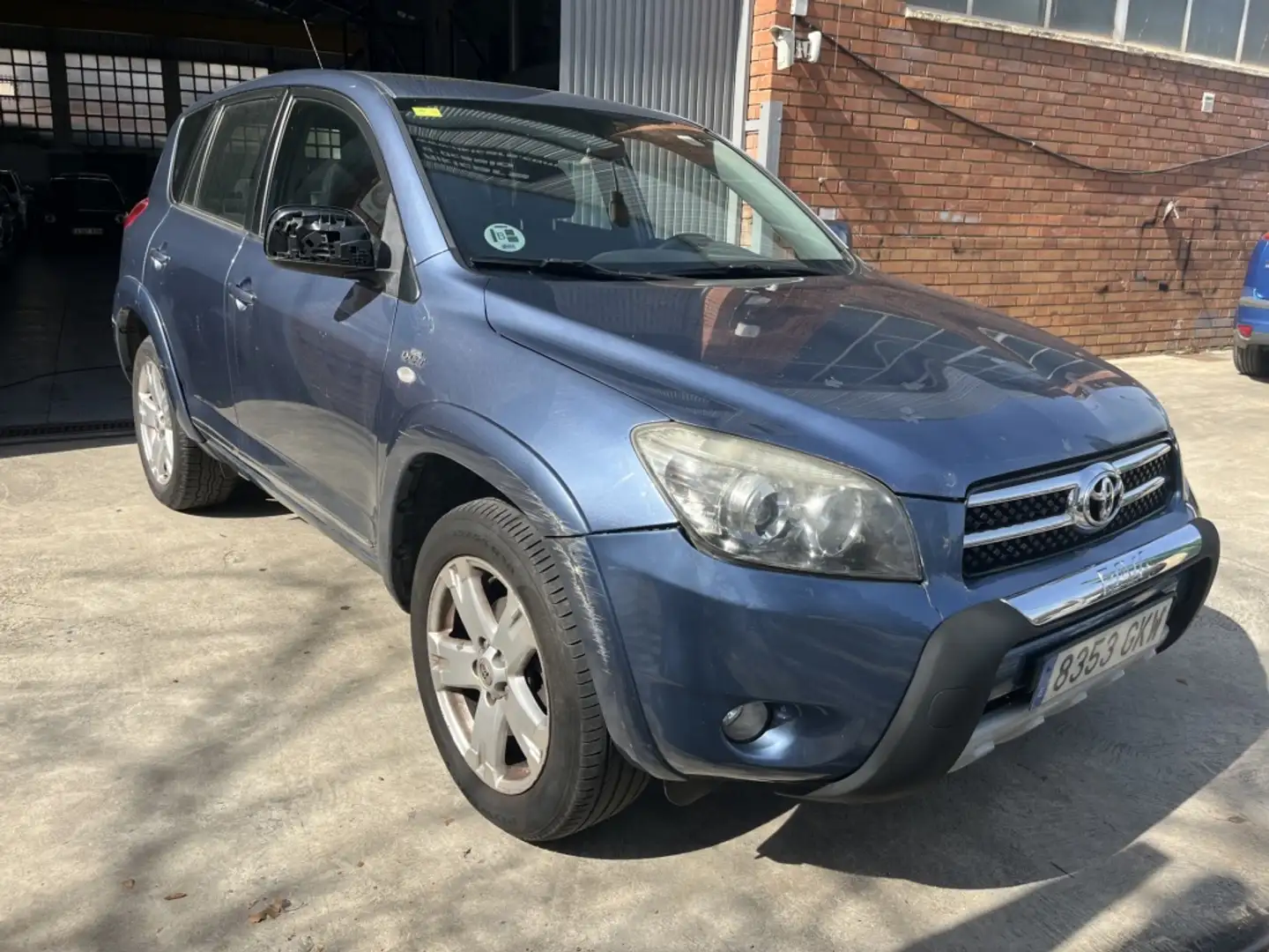 Toyota RAV 4 2.2D-4D XR Azul - 1