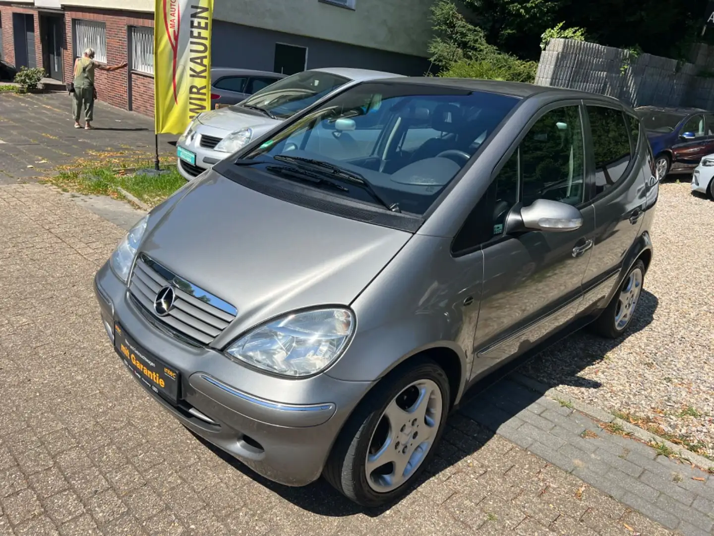 Mercedes-Benz A 160 AVANTGARDE*TÜV NEU*1 HAND*KLIMA*TOP AUTO* Grau - 1
