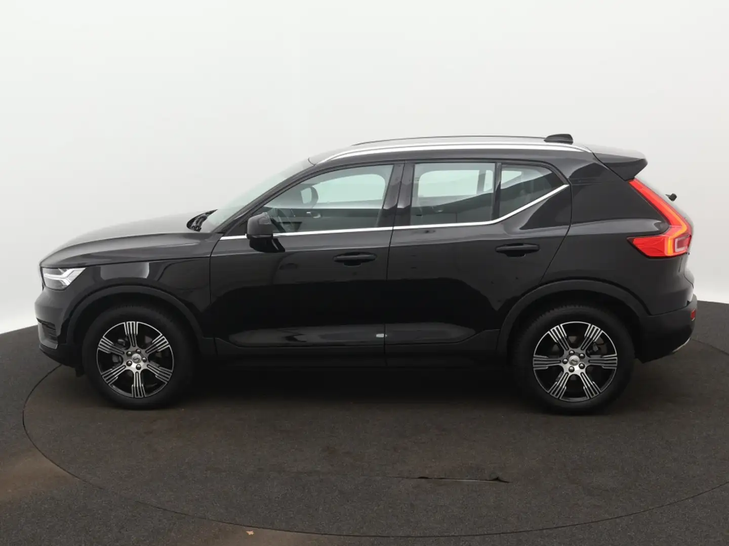 Volvo XC40 T3 Geartronic Inscription | Adaptive Cruise Zwart - 2