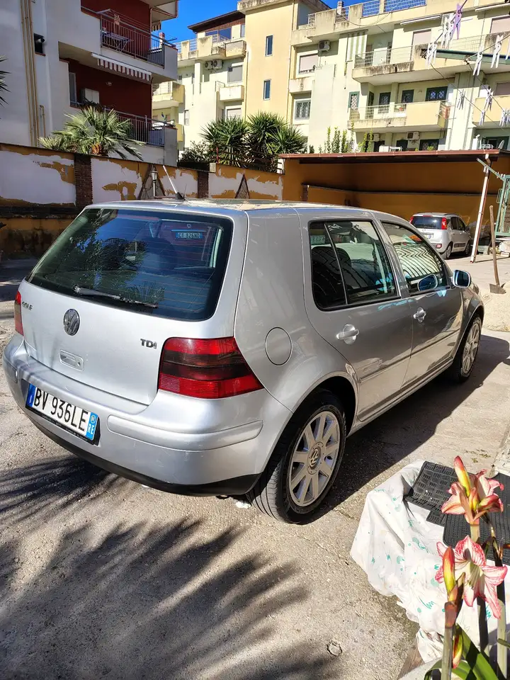 Volkswagen Golf 5p 1.9 tdi Highline 110cv, foto 5