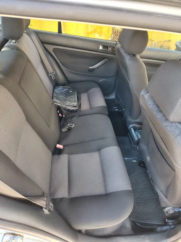 Volkswagen Golf 5p 1.9 tdi Highline 110cv, foto 7