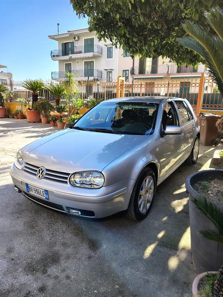 Volkswagen Golf 5p 1.9 tdi Highline 110cv, foto 2