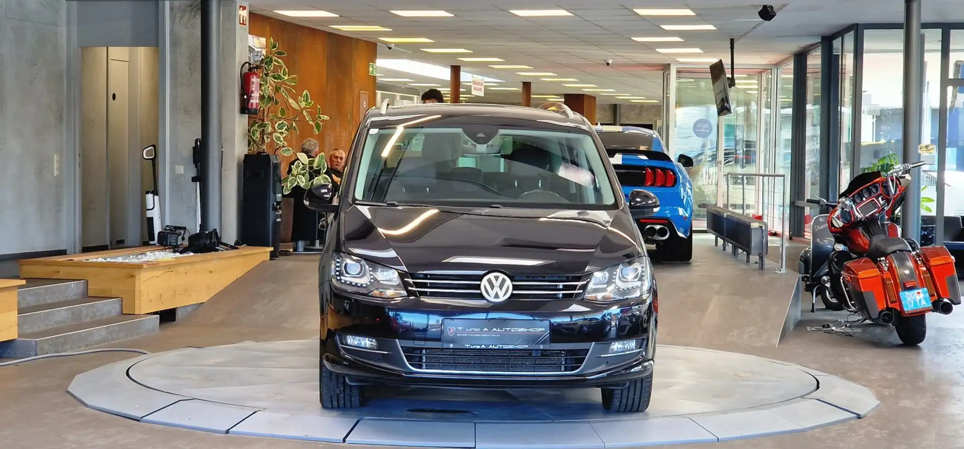 Volkswagen Sharan 2.0 TDI 4-Motion 7-Sitzer Business+ 1-Hand DSG *In Schwarz - 2