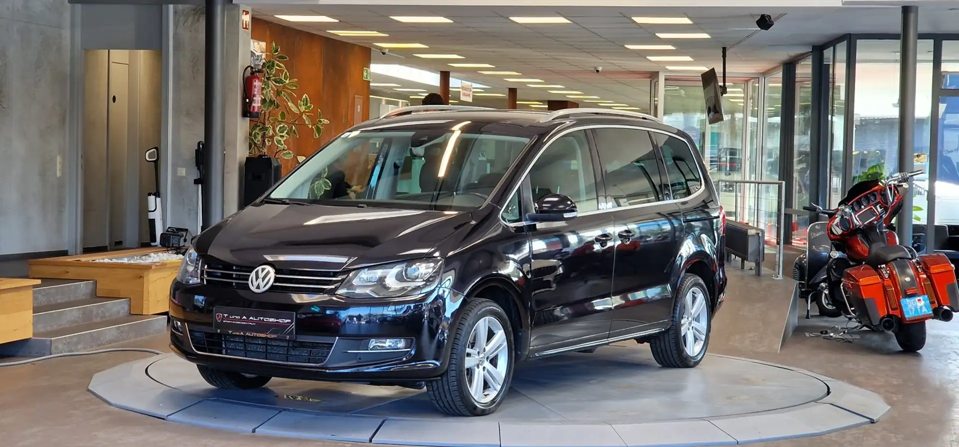 Volkswagen Sharan 2.0 TDI 4-Motion 7-Sitzer Business+ 1-Hand DSG *In Schwarz - 1