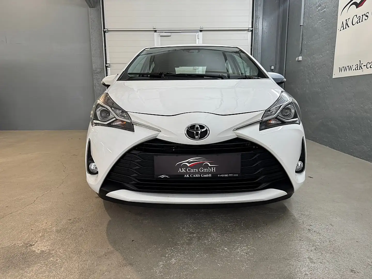 Toyota Yaris 1,0 VVT-i Active *Rückfahrkamera*Anhänger* Blanco - 2