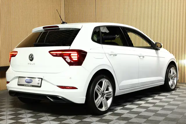 Volkswagen Polo view 8