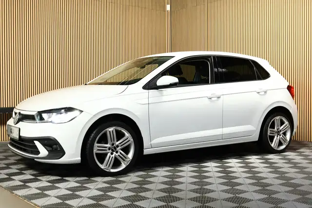 Volkswagen Polo view 6