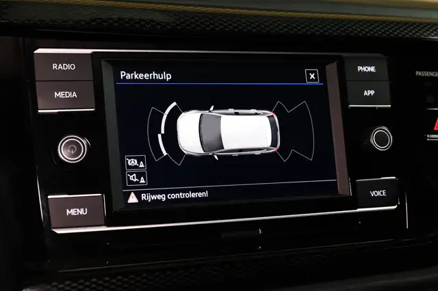 Volkswagen Polo view 19