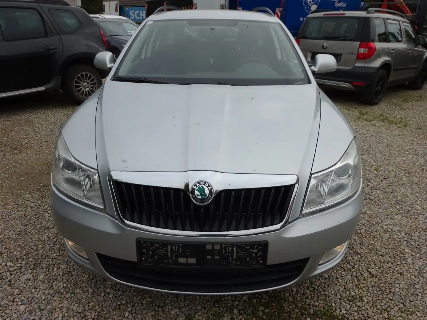 Skoda Octavia Combi 4X4/Euro 5 Argent - 1