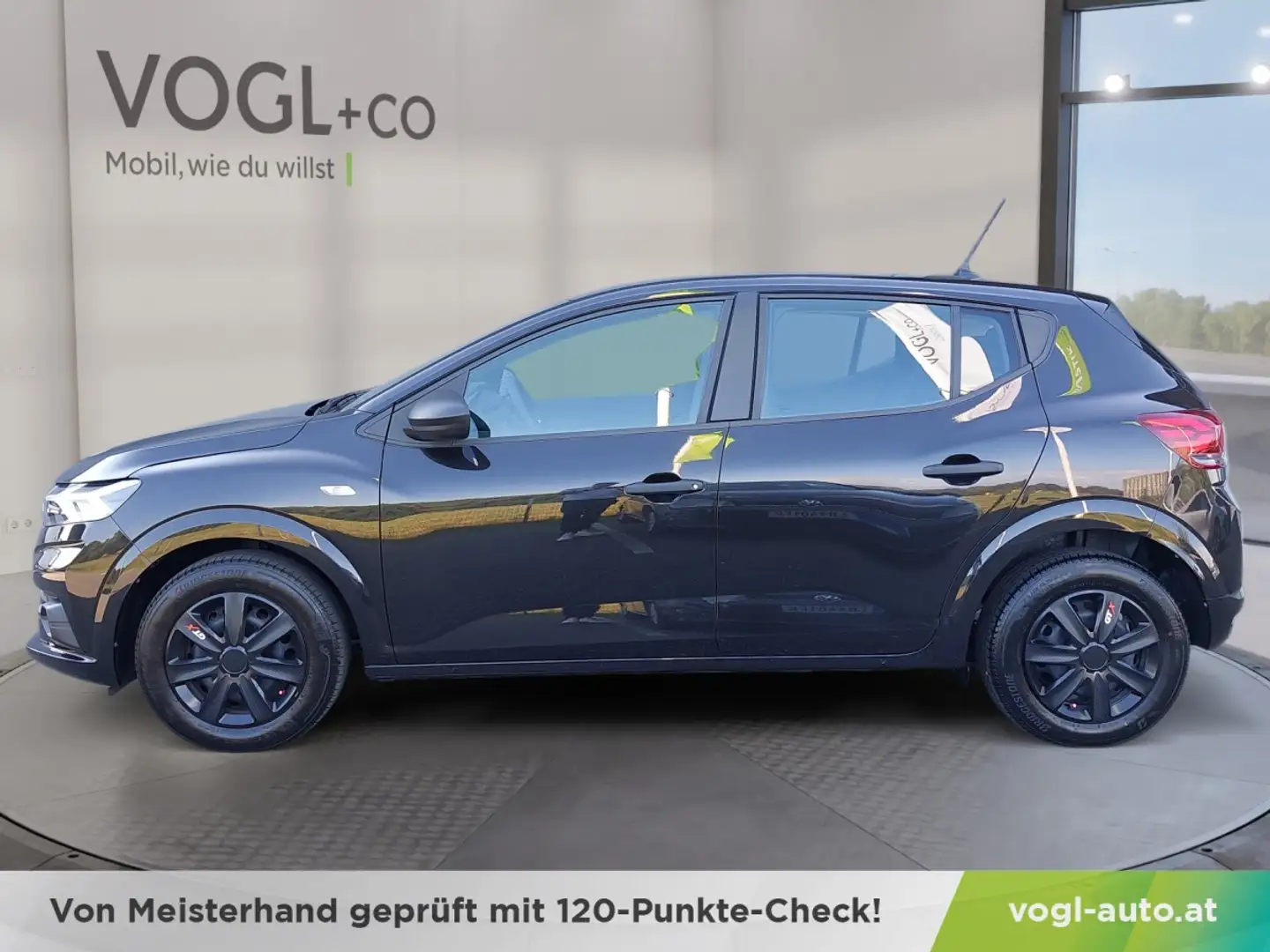 Dacia Sandero Essential SCe 65 Schwarz - 2