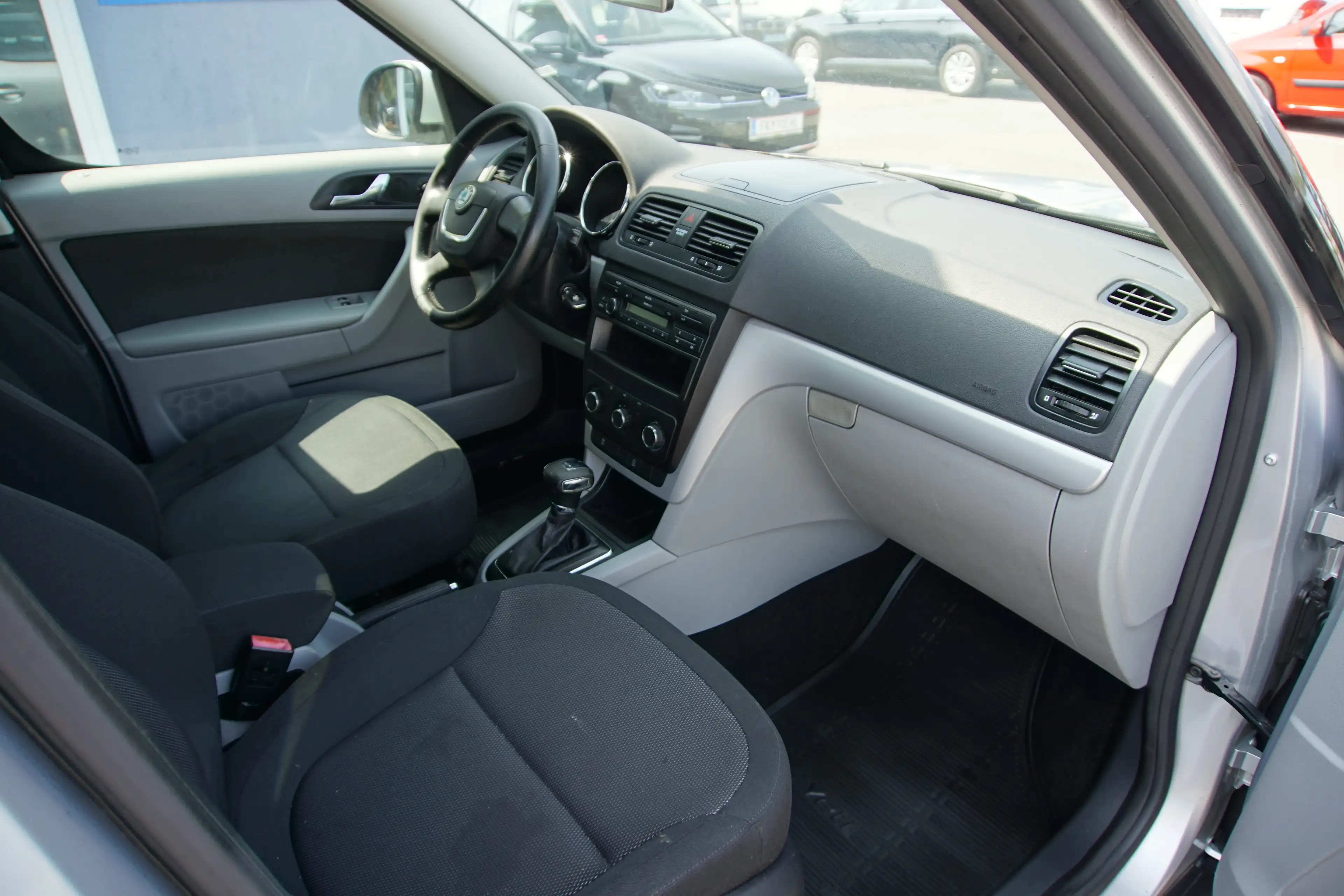 Skoda Yeti Ambition — photo 8