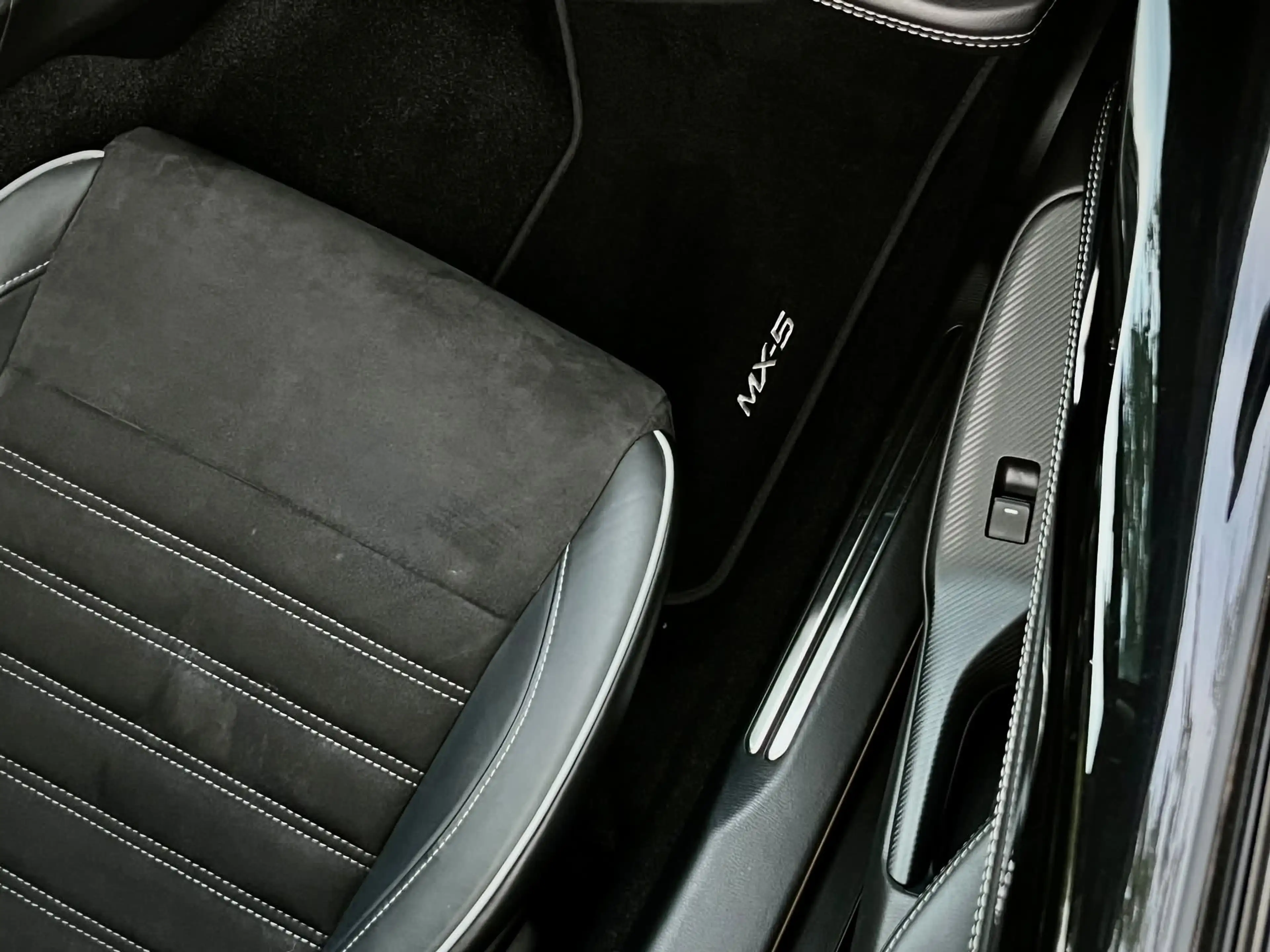 Mazda MX-5 ND2.5 184  ** RECARO - BILSTEIN - CARPLAY BT - CAM - BOSE - FULL MAZDA SERVICE ** — photo 15