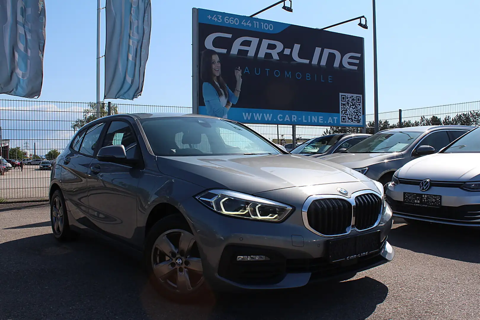 BMW 118 d Advantage Aut. LED PDC DAB Grau - 1