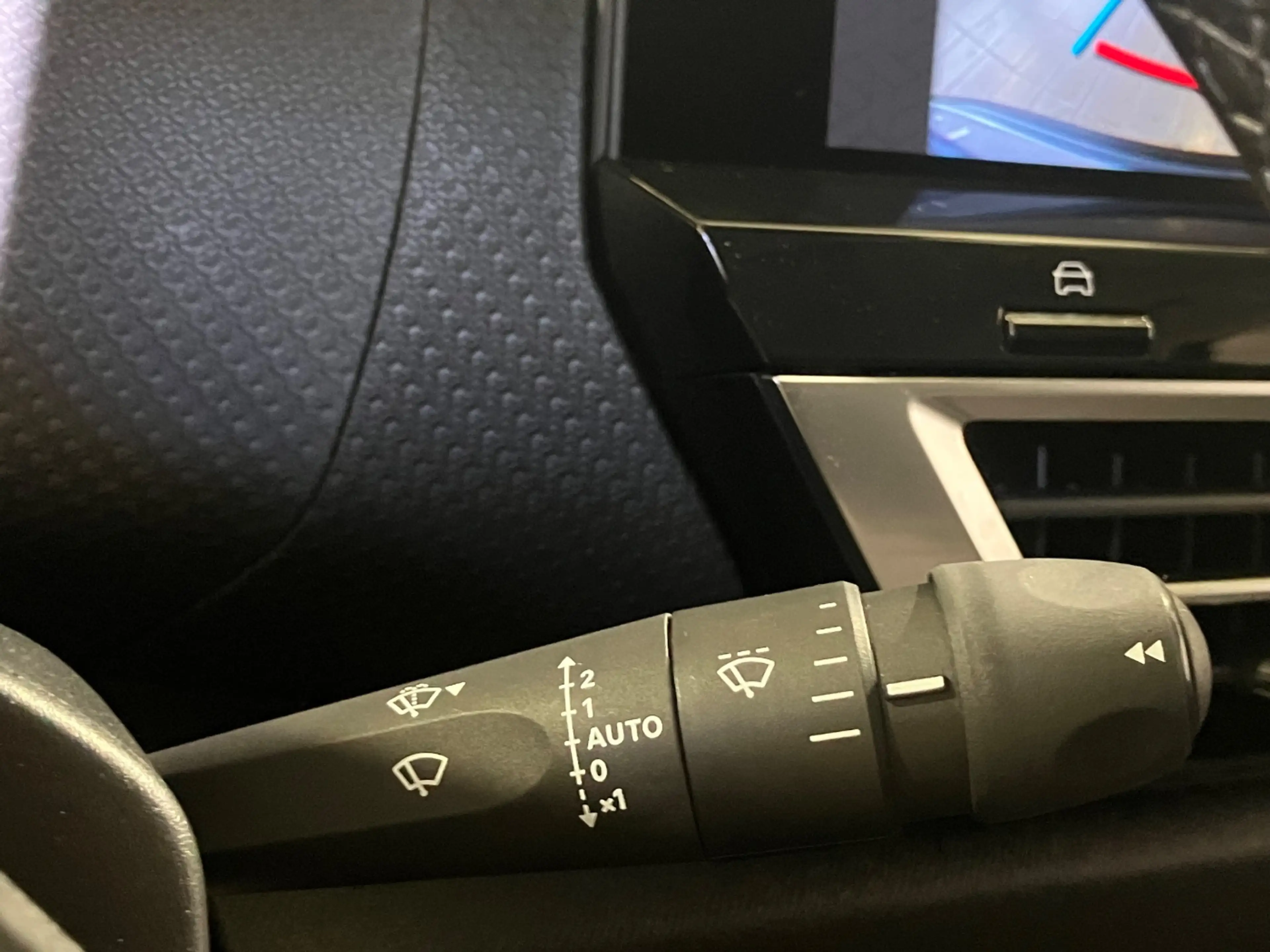 Citroen C4 Sitz-/Lenkrad-/Scheibenheizung+Navi+18'' Alu — photo 12