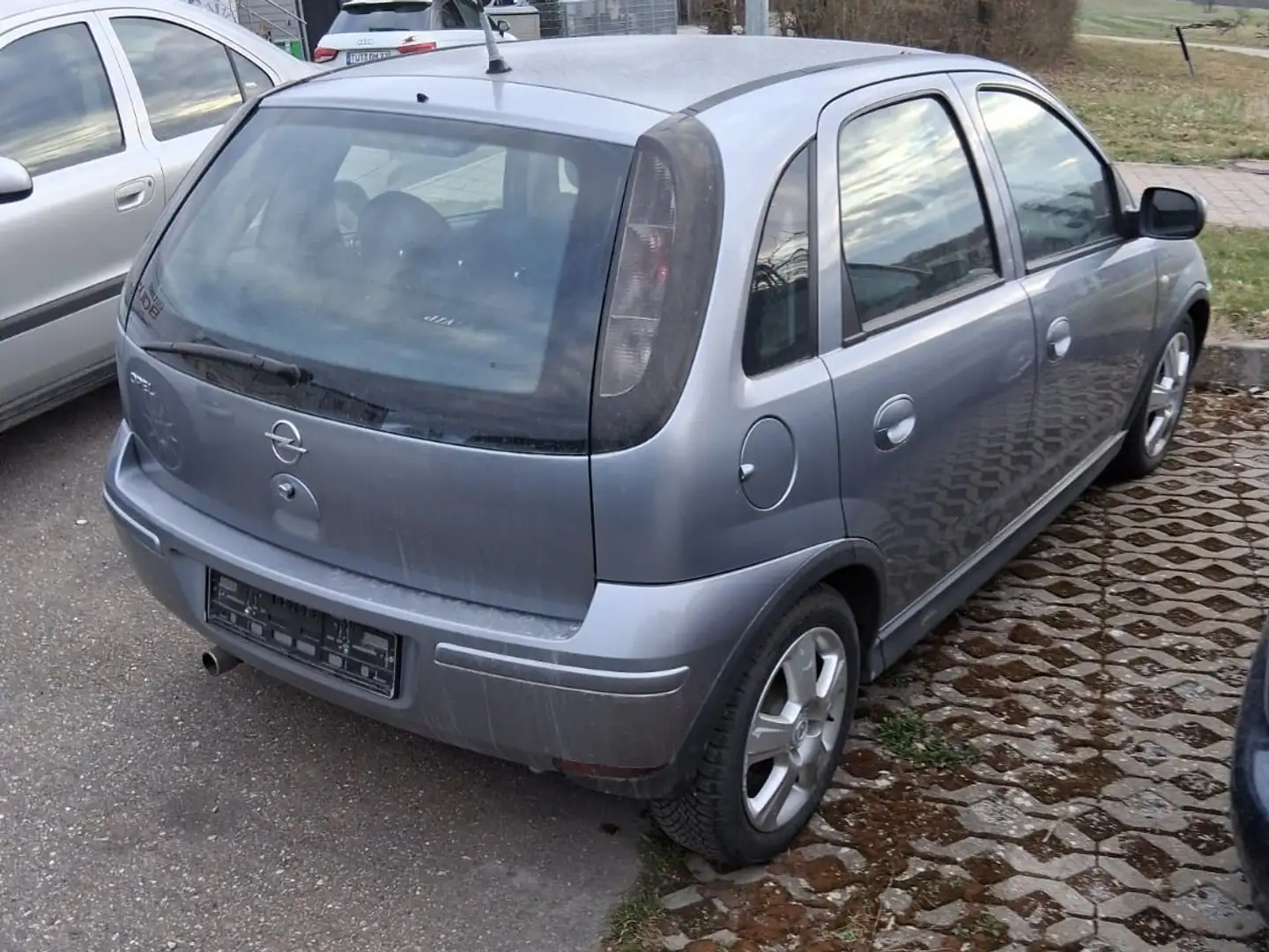 Opel Corsa 1.2 16V - 2