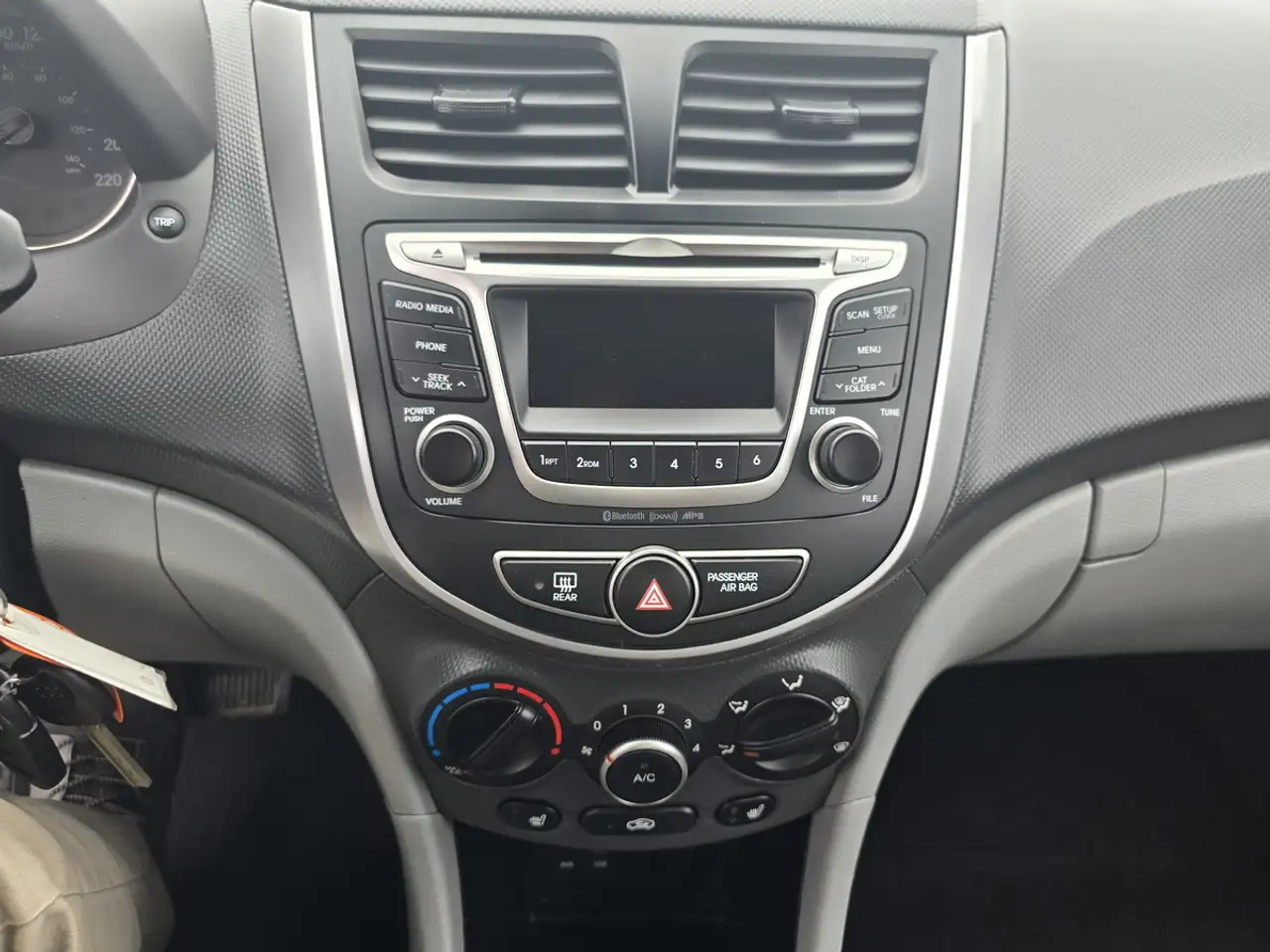 Hyundai ACCENT снимка Hyundai ACCENT