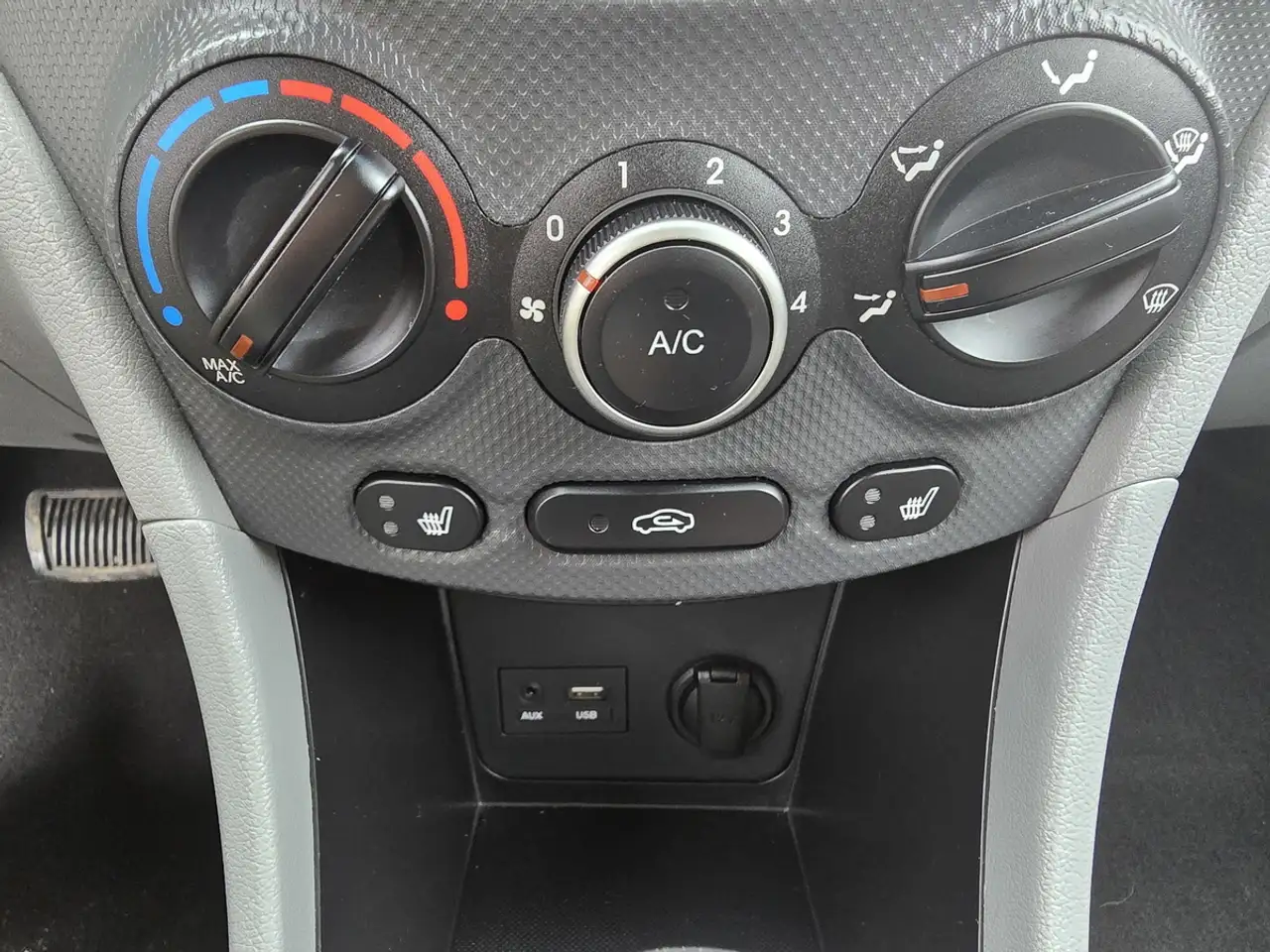 Hyundai ACCENT снимка Hyundai ACCENT