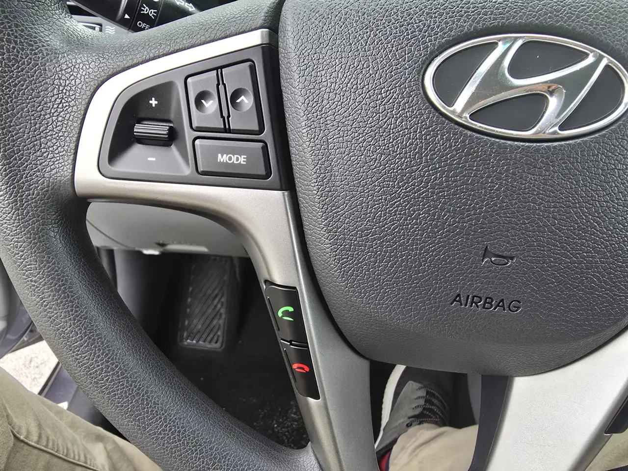 Hyundai ACCENT снимка Hyundai ACCENT