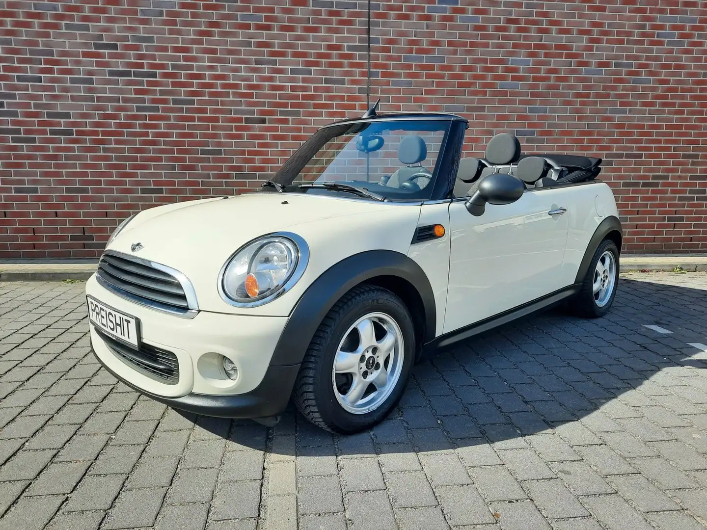 MINI One Cabrio 2.HAND, PDC, SCHECKHEFT, SITZHEIZNUNG bijela - 1