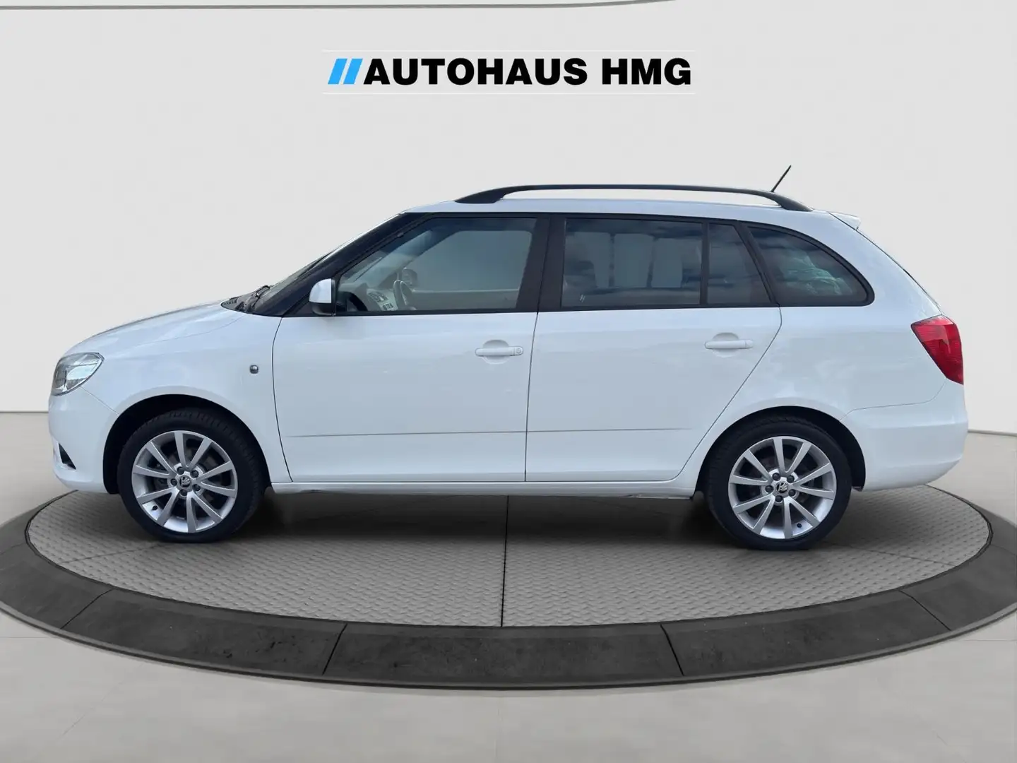 Skoda Fabia Combi Ambition *SITZHZ*KLIMAA*PDC*8-FACH Weiß - 2