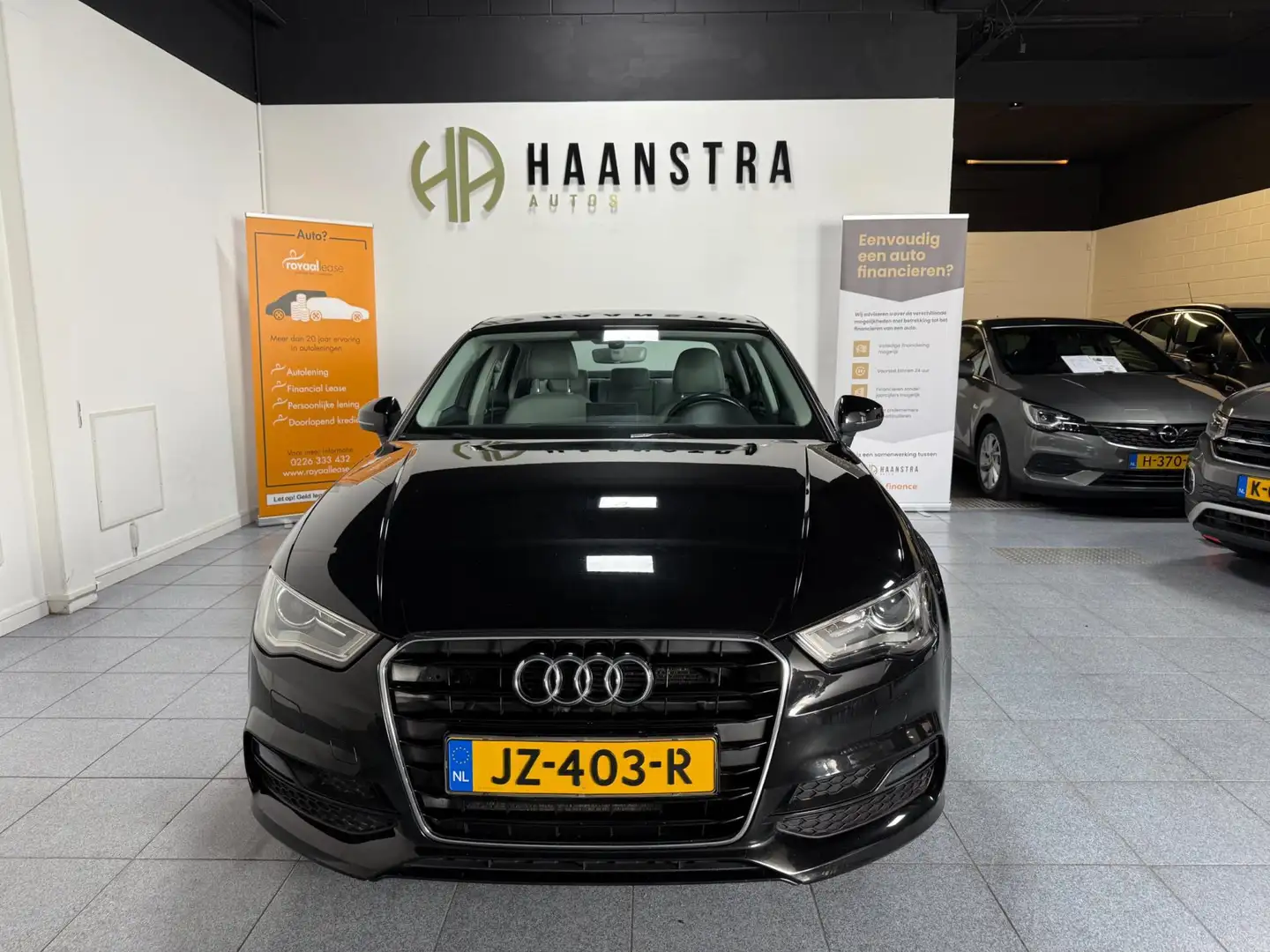 Audi A3 Limousine 1.4 TFSI CoD Adrenalin S-line , Navi , L Zwart - 2