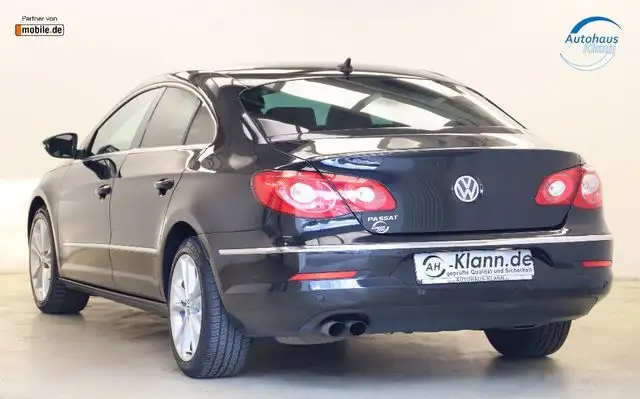 Volkswagen Passat view 8