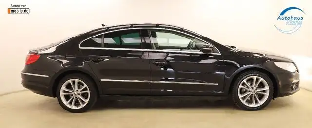 Volkswagen Passat view 5