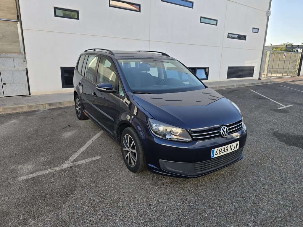 Volkswagen Touran 1.6TDI Advance 105 - foto 1