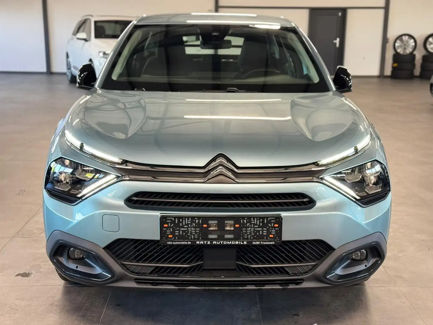 Citroen C4 Plus 1,2 EAT8 NAVI+LED+KAM+CARPLAY+360+HUD+ Blau - 2