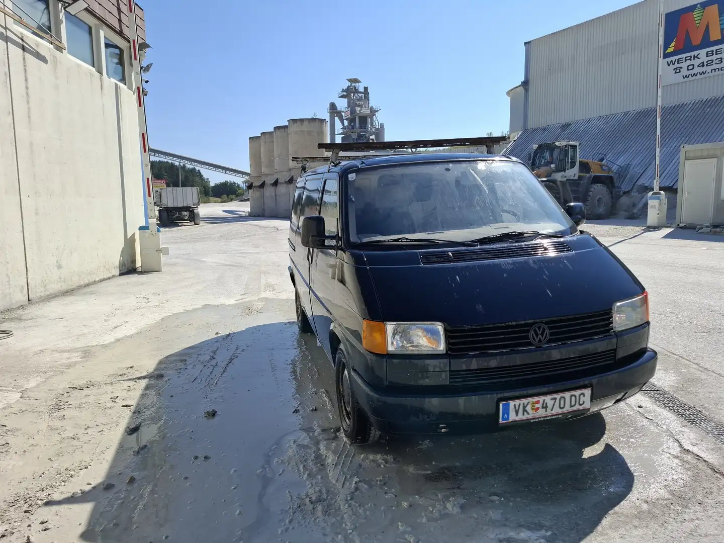 Volkswagen T4 Kombi 3-3-3 2,4 lg. Ds. Schwarz - 2