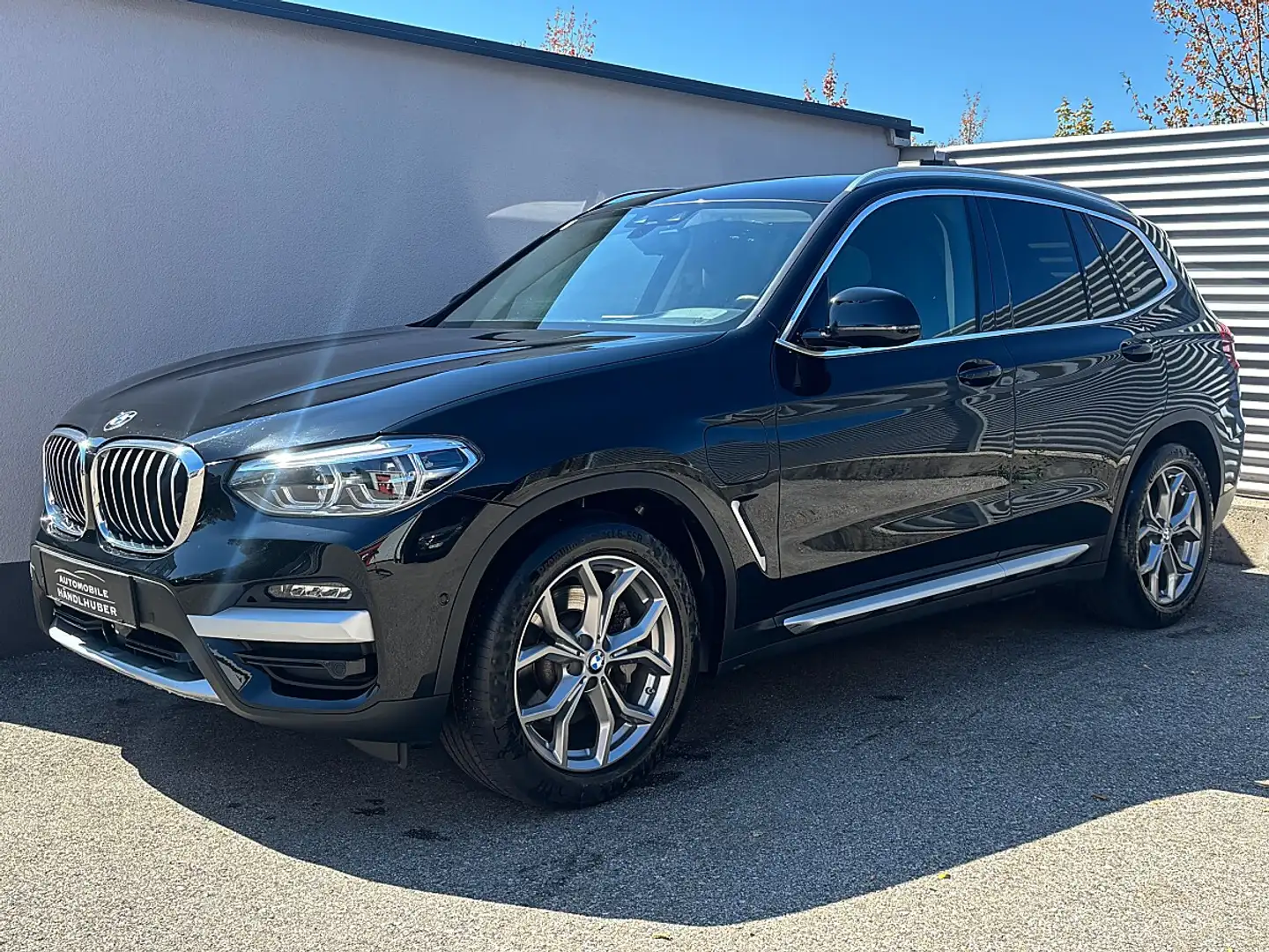 BMW X3 xDrive30e PHEV Aut.XLINE/AD.LED/LIVE.C.PRO/AHK/... Schwarz - 1