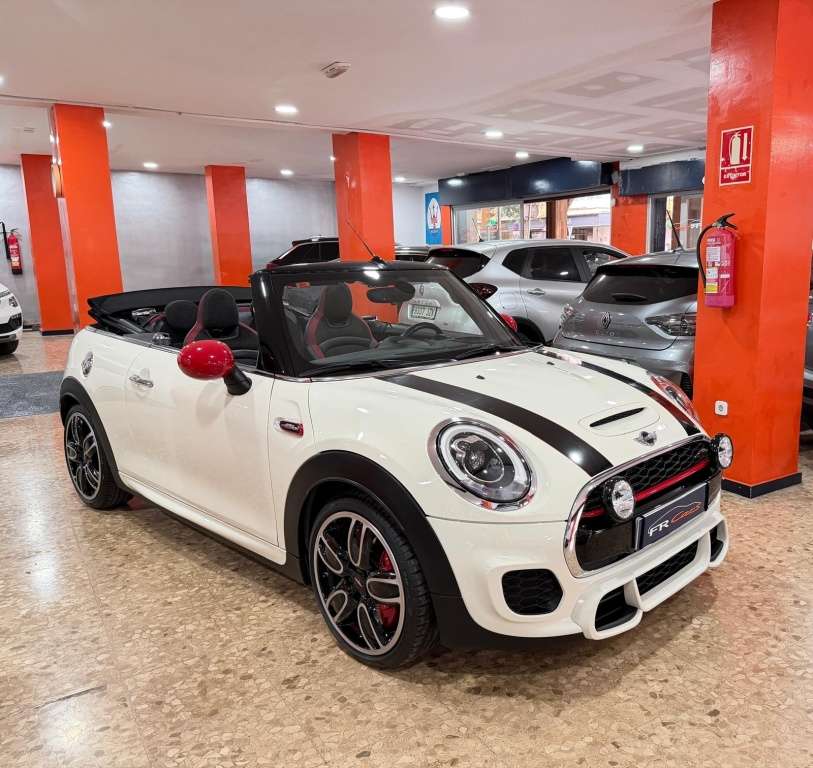 MINI John Cooper Works Cabrio