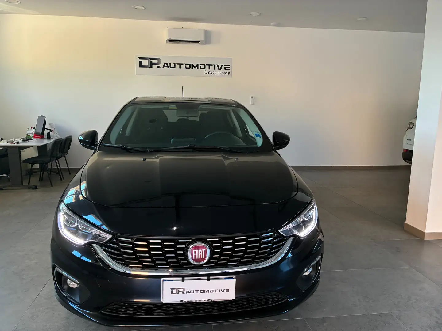 Fiat Tipo Tipo 5 porte  5p 1.6 mjt Lounge s PER NEOPATENTATI Noir - 1