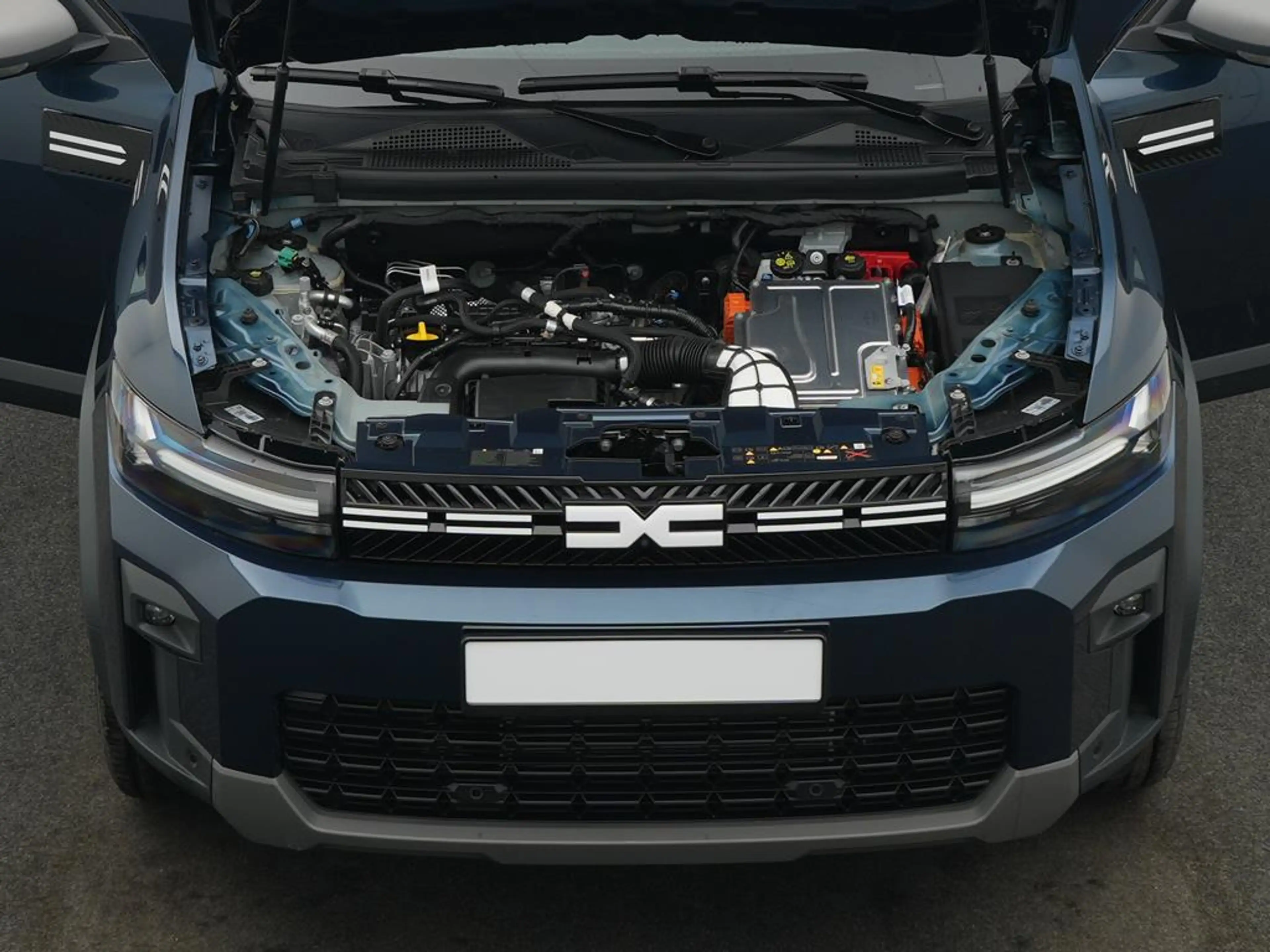 Dacia Bigster Hybrid 155 Journey — photo 5