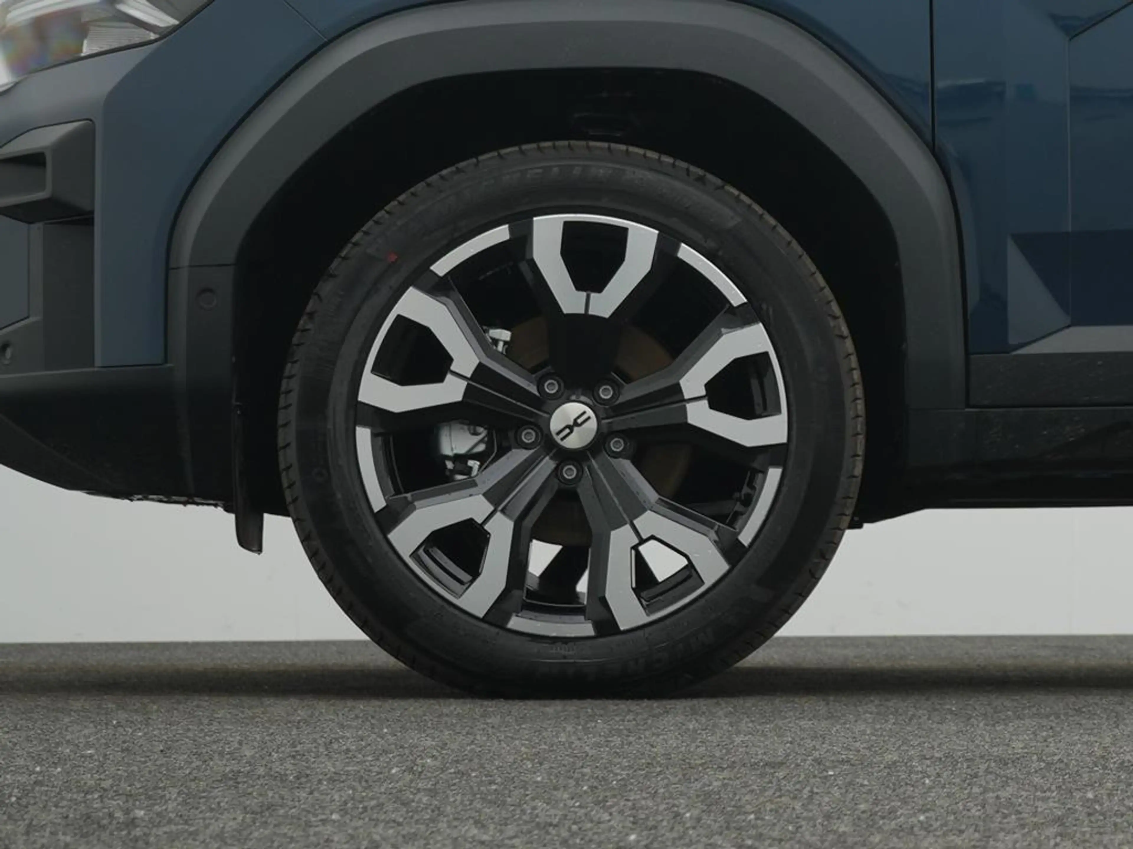 Dacia Bigster Hybrid 155 Journey — photo 8