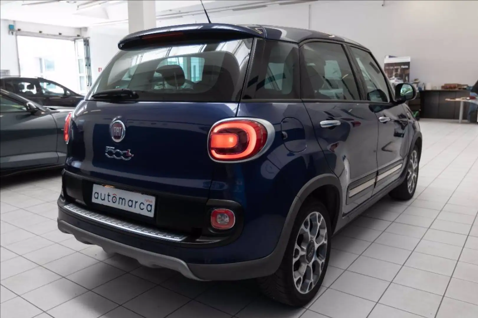 Fiat 500L 1.3 mjt Trekking 95cv Blau - 2