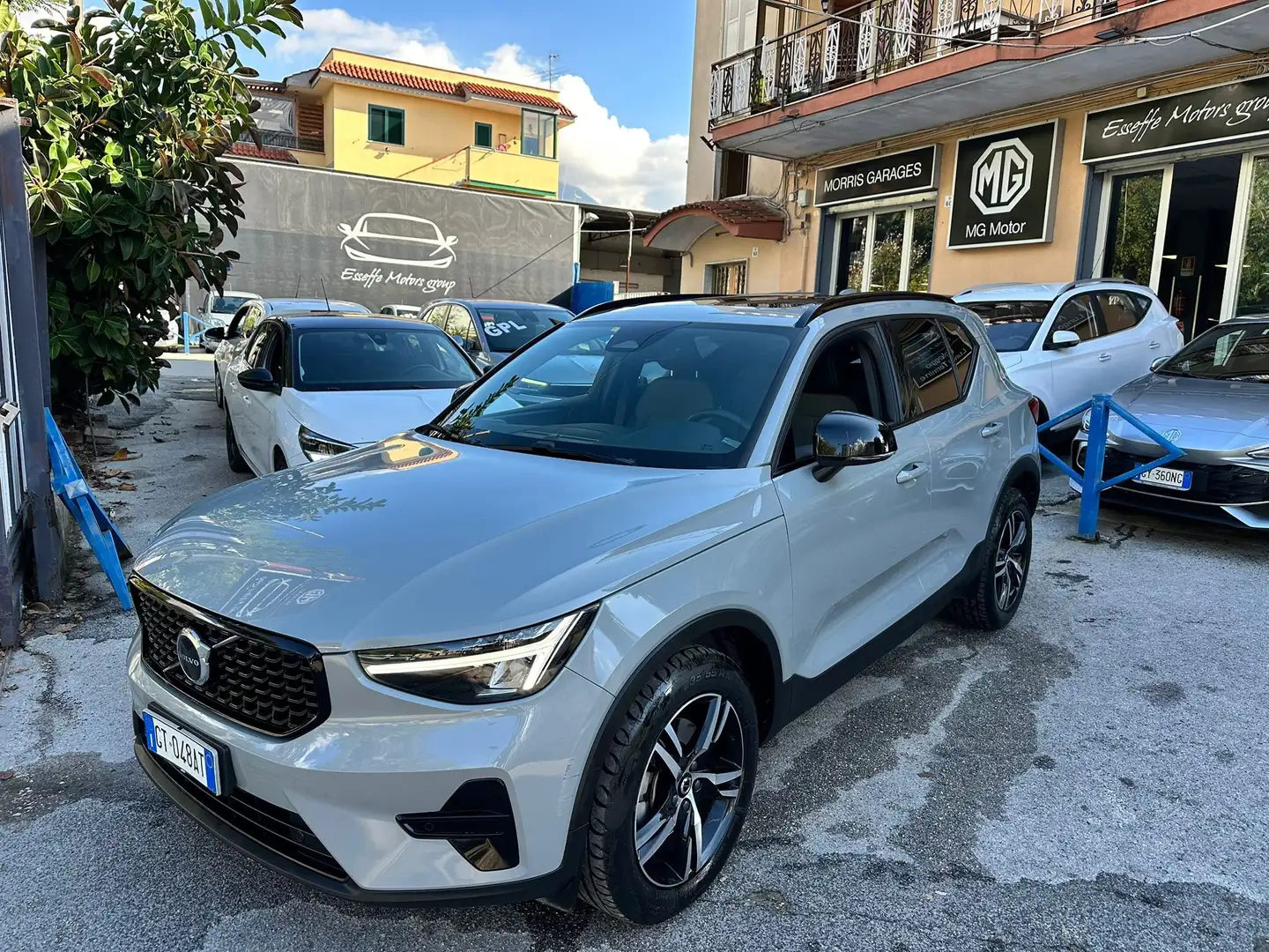 Volvo XC40 XC40 2023 2.0 b3 Plus Dark auto NO VINCOLI Grigio - 2