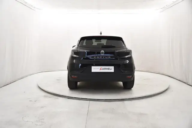 Renault Captur view 4