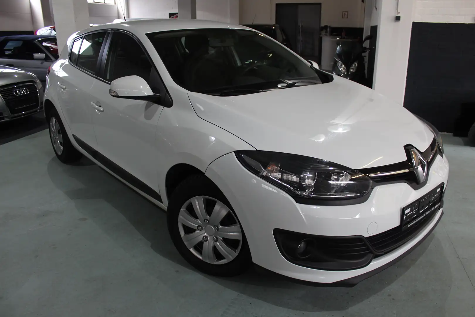 Renault Megane Authentique Klima/Tempomat/Langstreckenfahrzeug White - 1