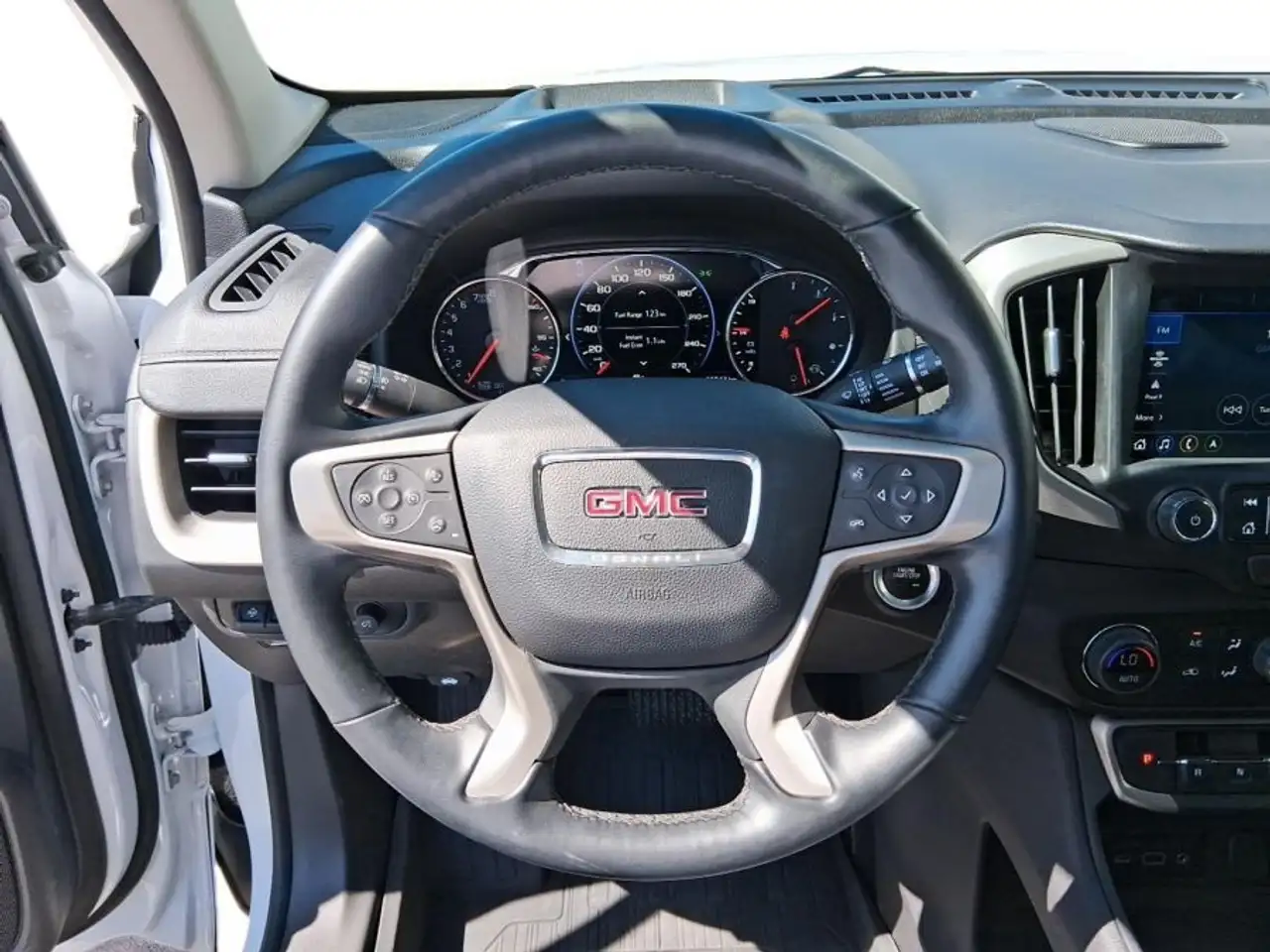 GMC Terrain снимка GMC Terrain