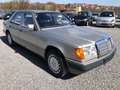 Mercedes-Benz 230 E*SHD*Sitzheizung*Sportsitze Karo Braun* Silber - thumbnail 2