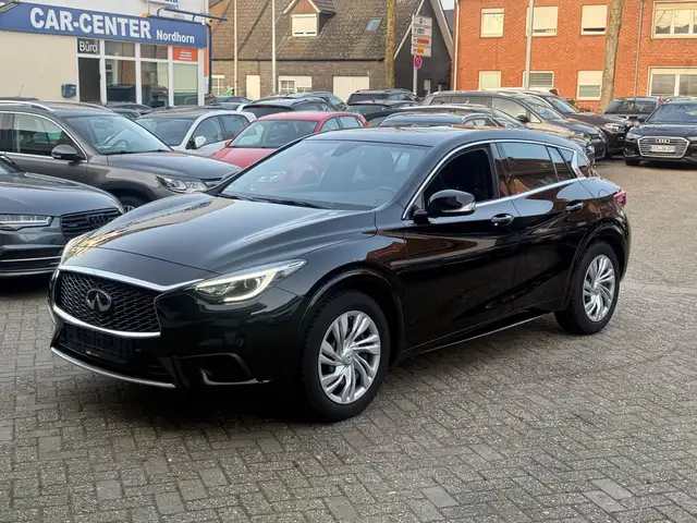 Infiniti Q30 1.5 d*NUR 60TKM****