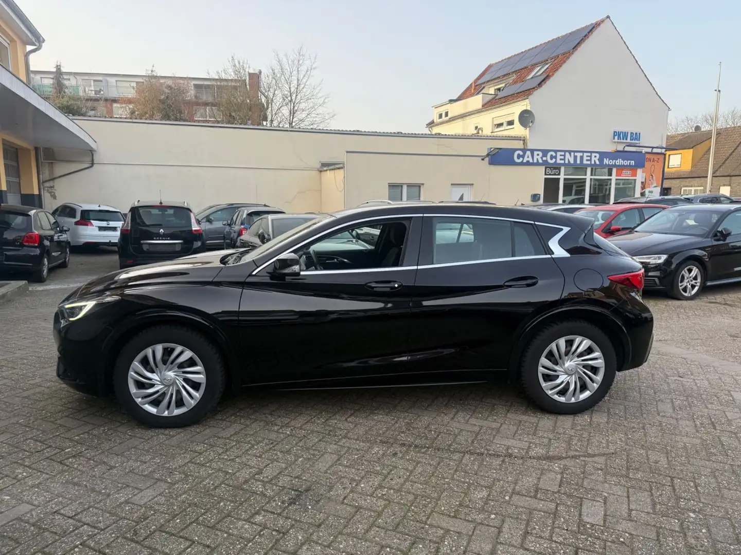 Infiniti Q30 1.5 d*NUR 60TKM**** Negro - 2