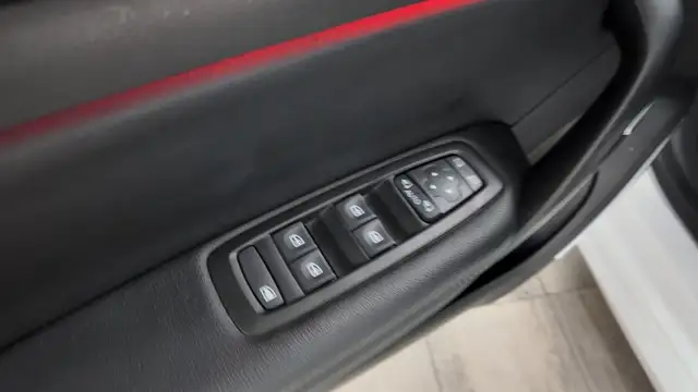 Renault Megane view 14