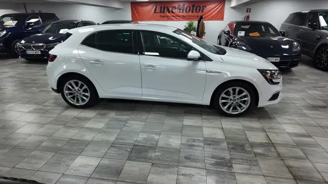 Renault Megane view 7