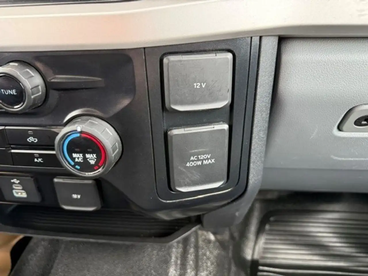 Ford F-550 Super Duty снимка Ford F-550 Super Duty
