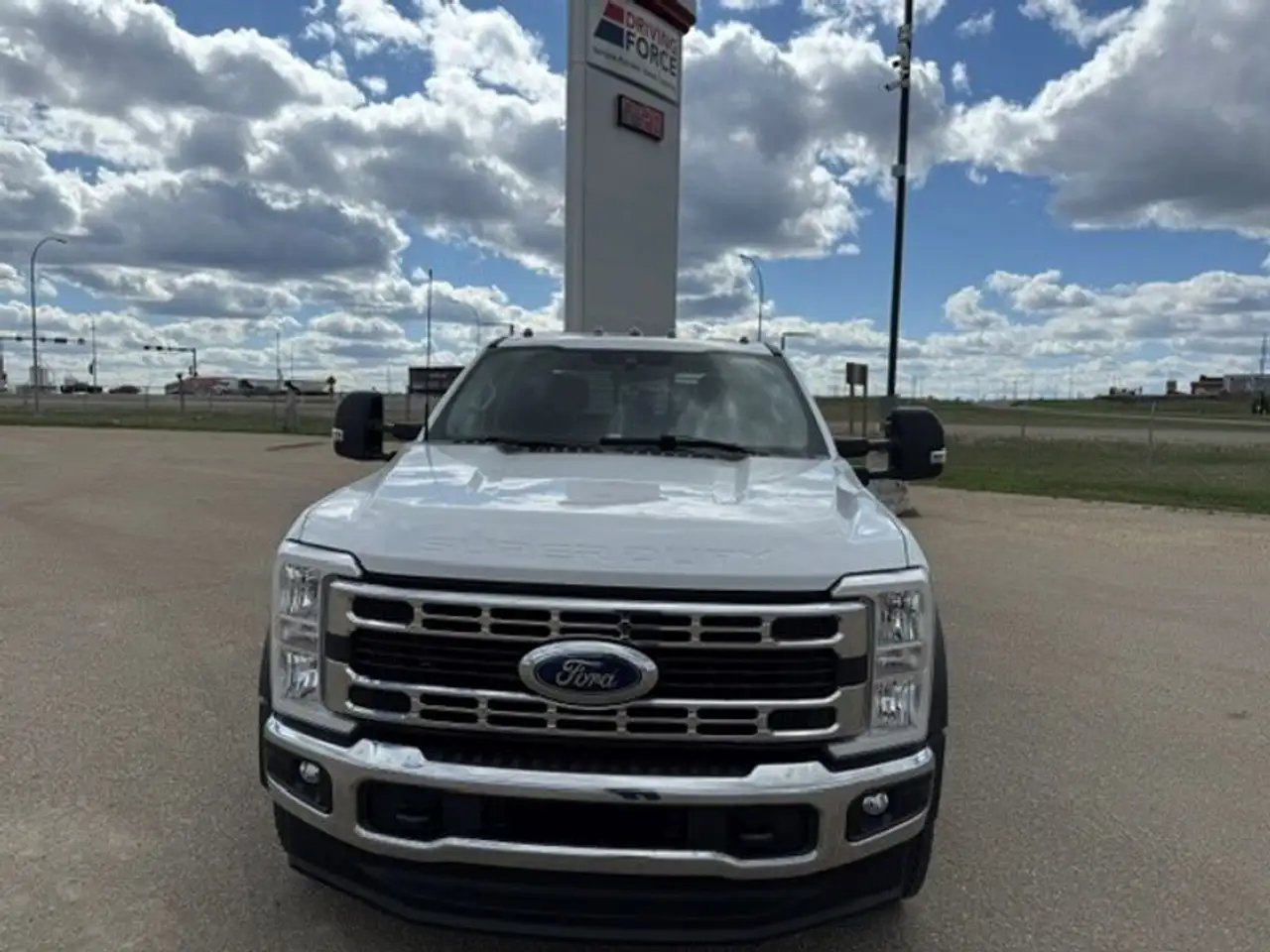Ford F-550 Super Duty снимка Ford F-550 Super Duty