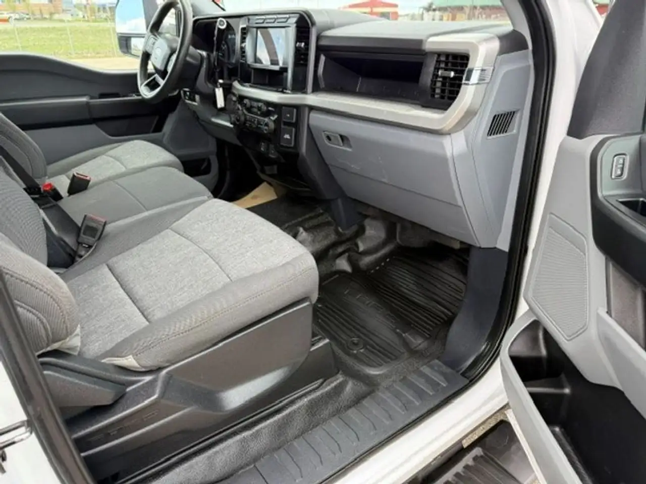 Ford F-550 Super Duty снимка Ford F-550 Super Duty