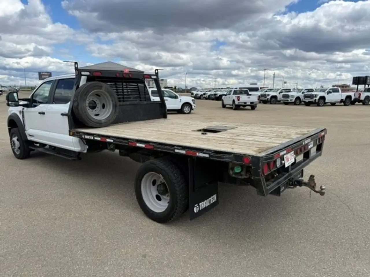 Ford F-550 Super Duty снимка Ford F-550 Super Duty