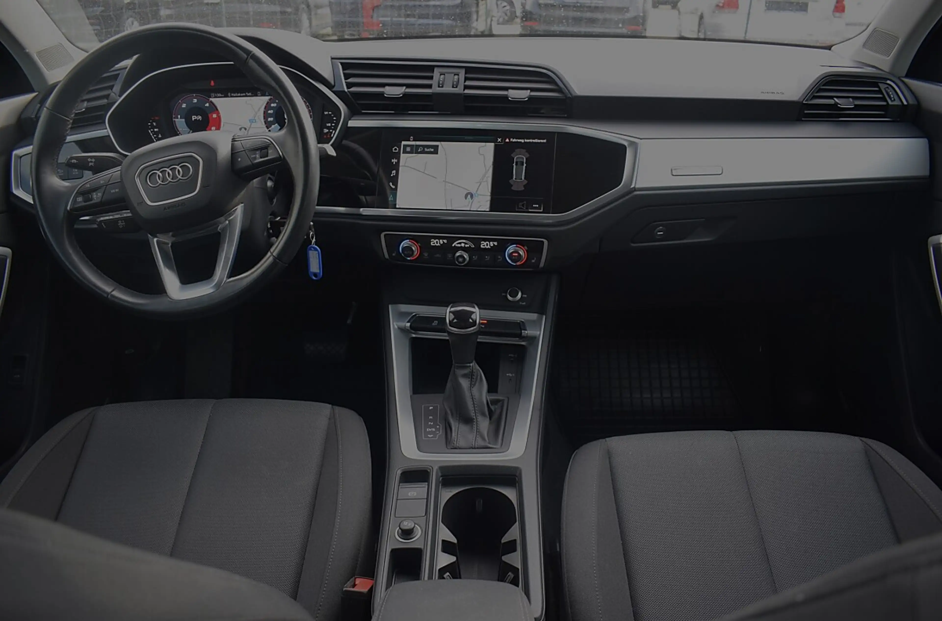 Audi Q3 35 TDI quattro intense S-tronic — photo 13